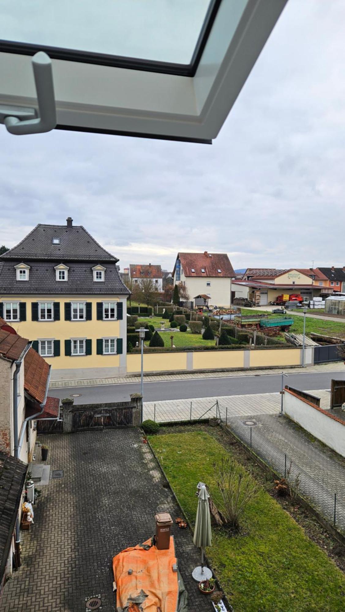 Ferienwohnung As 5 One & Two Bamberg - Modern In Ruhiger Lager Mit Balkon Hallstadt Exterior foto